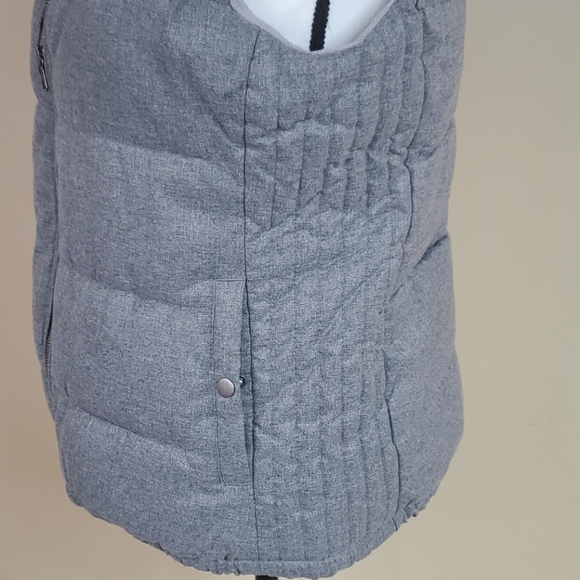 Old Navy gray puffer vest jacket - Picture 4 of 8